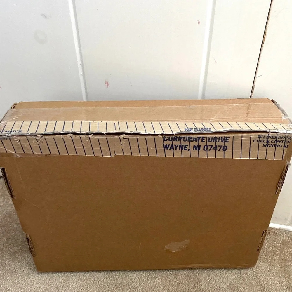 GUCCI shipping cardboard box brown big flat package for tote bag purse boots tan